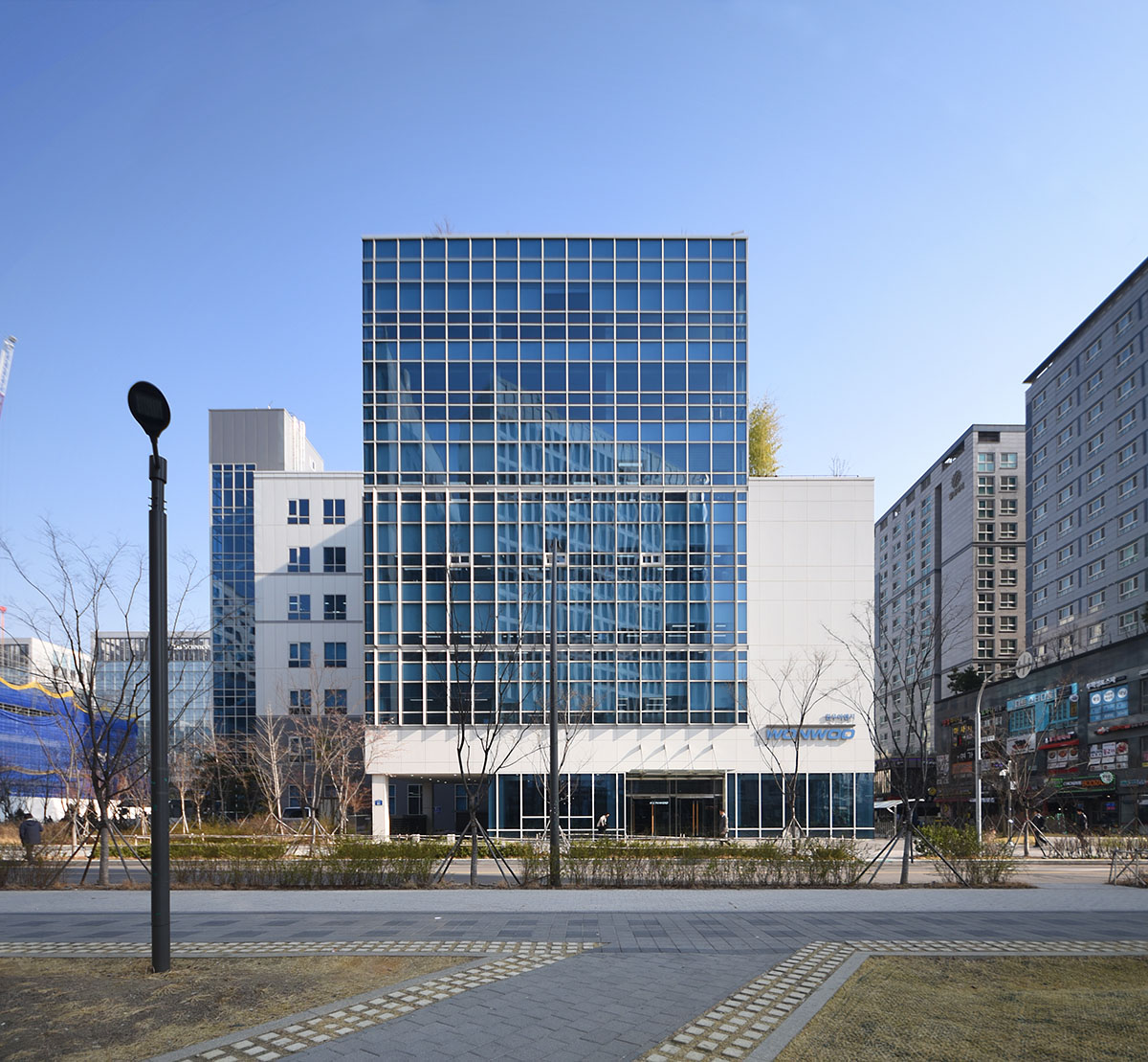 정면 1.JPG